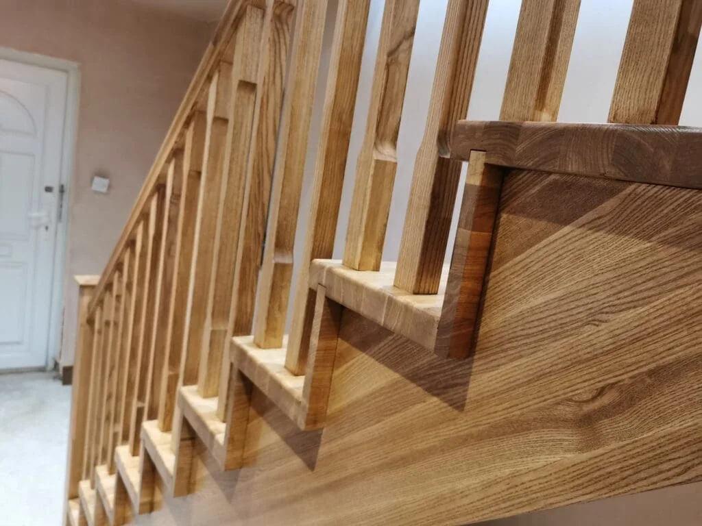 Wooden staircase design reference