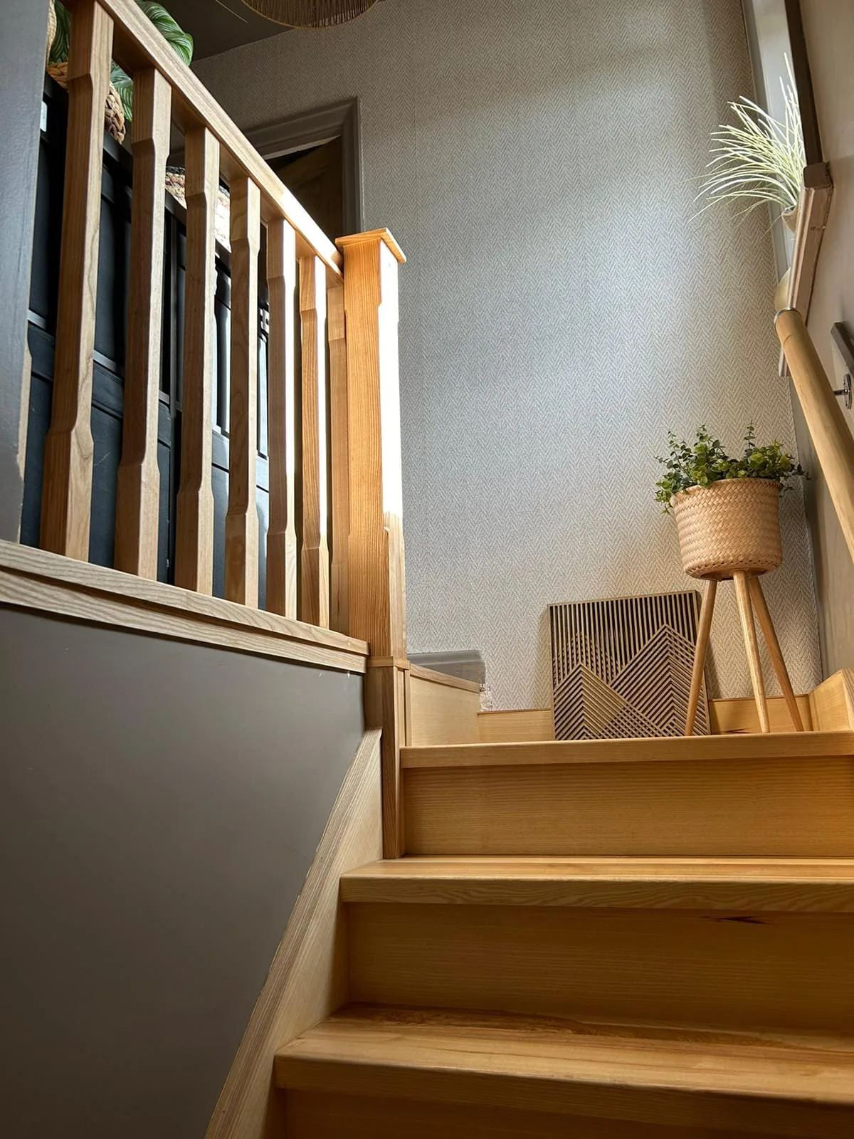 Real photograph of the finished oak staircase